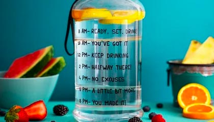 开云体育下载-国足主教练邵佳一：中国足球要持续精进、保持专注